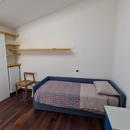 Attico Vittoria Holiday home Marone