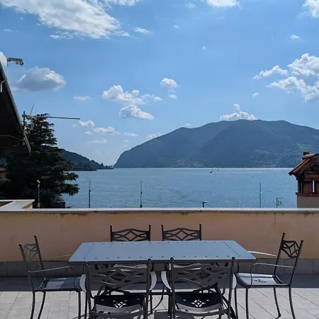 Holiday home Attico Vittoria